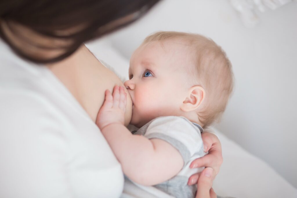 Breastfeeding challenges can be difficult for new mothers.