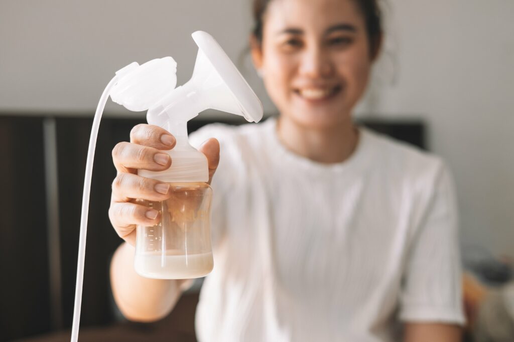 Breast pumps can help with breastfeeding challenges.